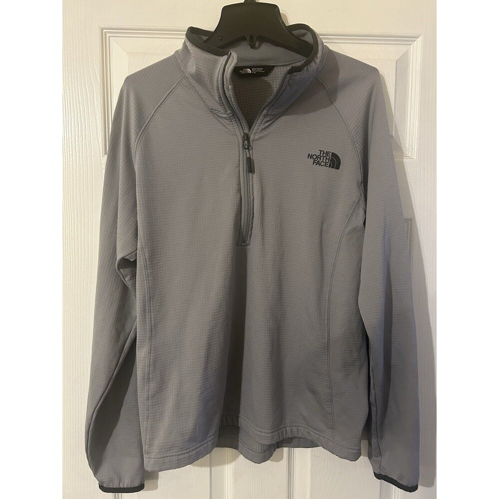 The North Face Men’s Half Zip Pullover Size Medium Gray Long Sleeves